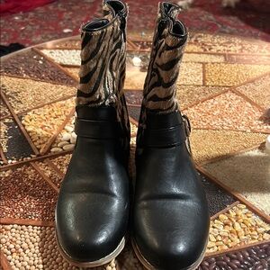 Mi.iM Black and Gold Zebra Print Women's Boots